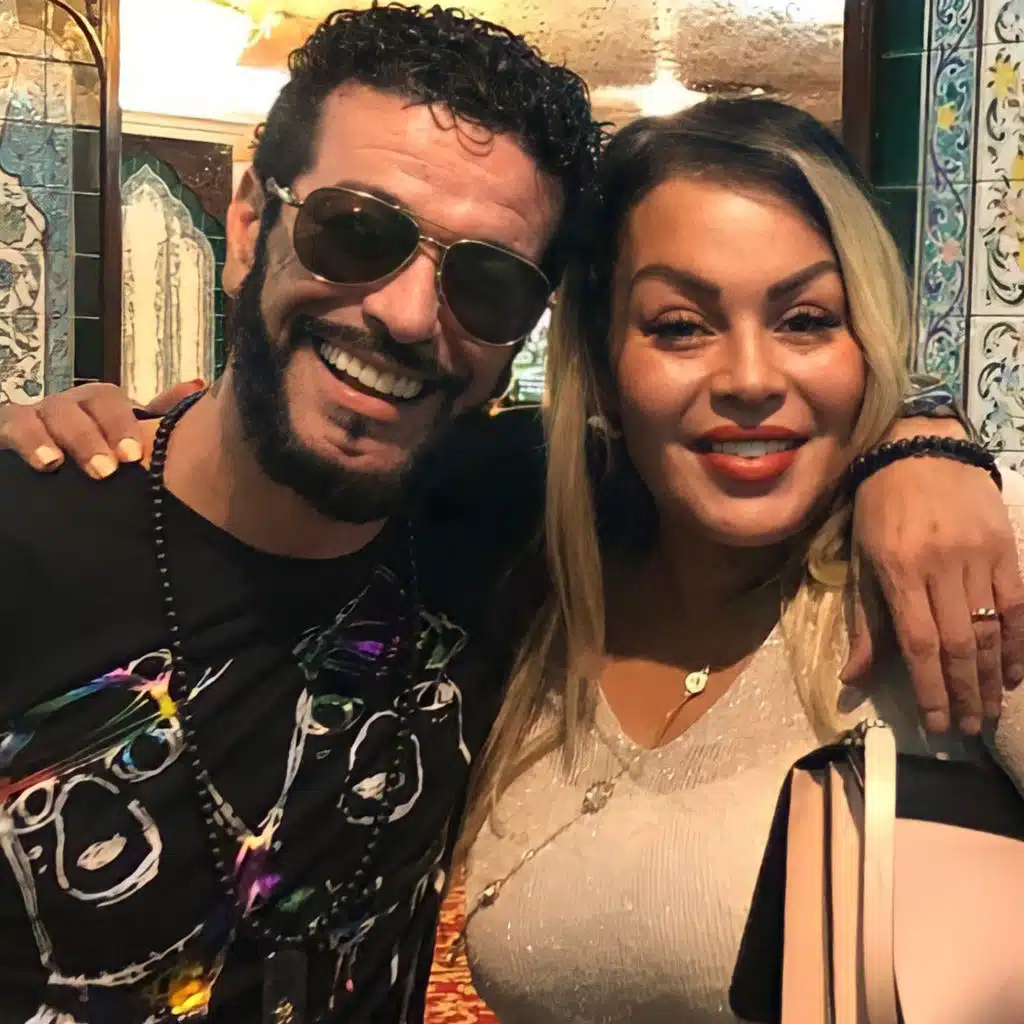 قريبة ولا بعيدة