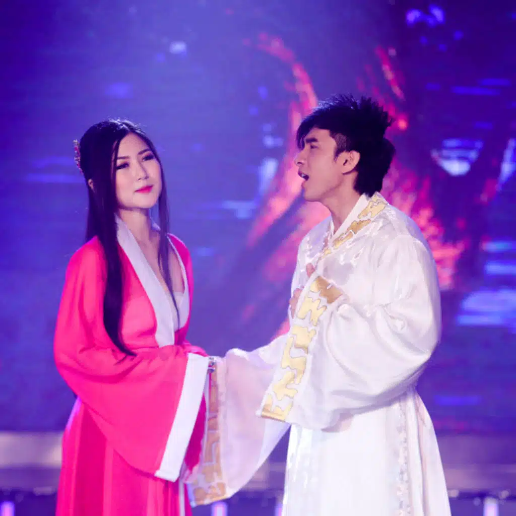 Nghệ sĩ Việt bị bệnh trầm cảm: Đan Trường, Hương Giang suýt tự vẫn, Hương Tràm tự làm đau chính mình