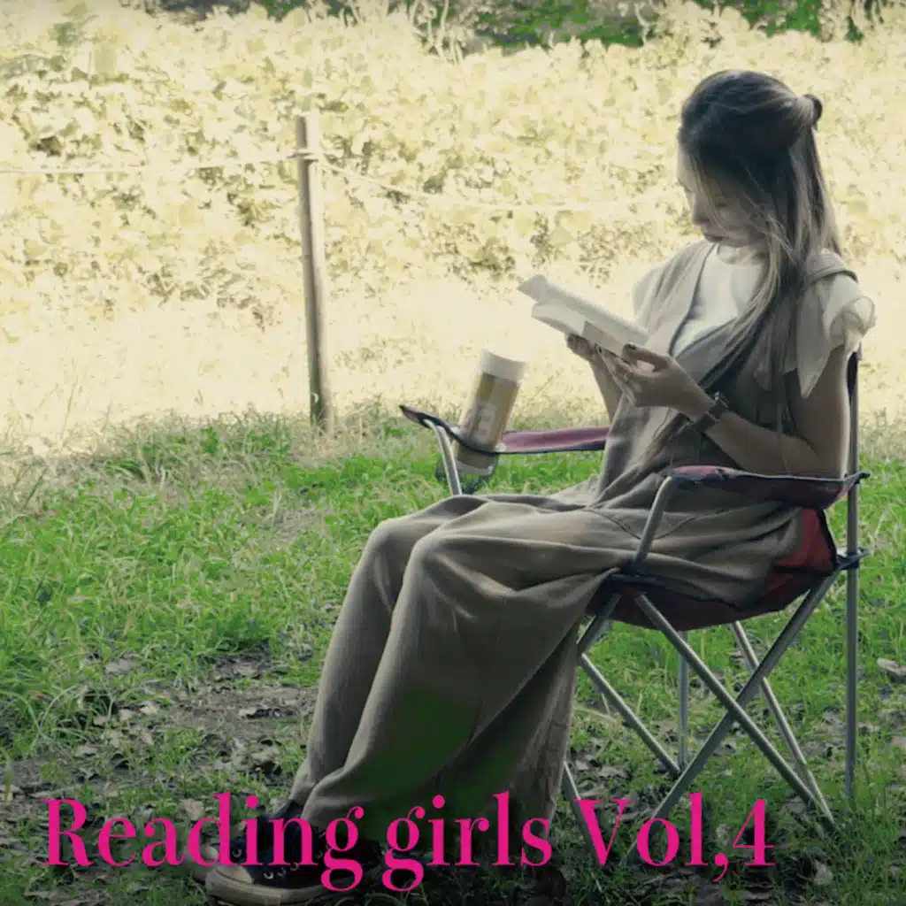 Reading Girls Vol. 4 (Reading Fanatic ver.)
