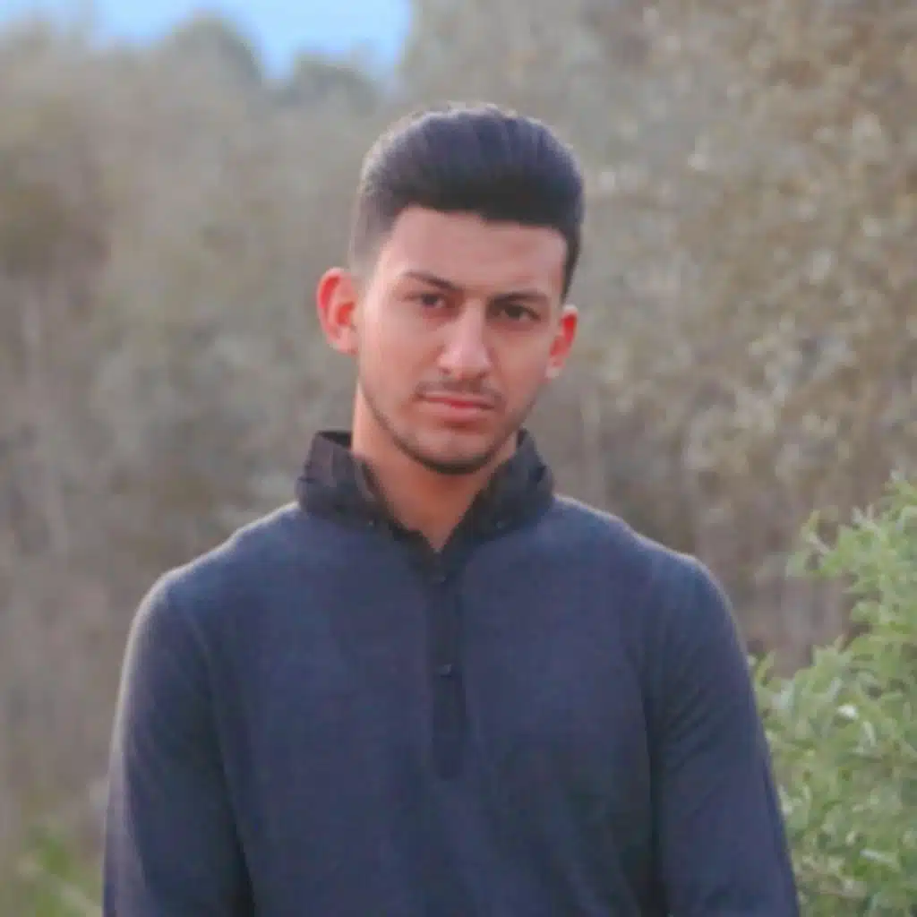 ترنيمة تحت الصليب