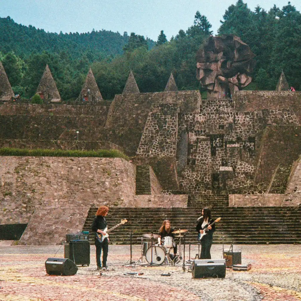 Ojos en el Carro (Live)