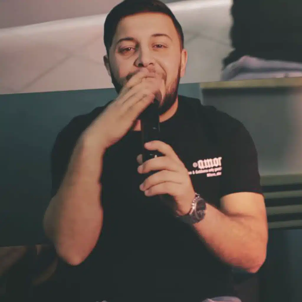 Rouhi w Rwahi (feat. Mounir Recos)