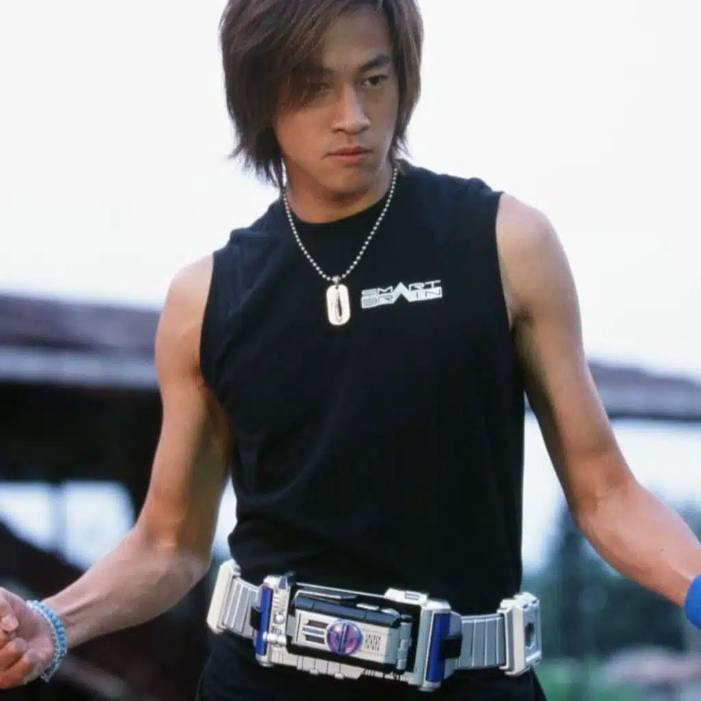 Hà Nhuận Đông - “Lương Sơn Bá” đình đám 1 thời lấy vợ kém 8 tuổi giờ sống ra sao?