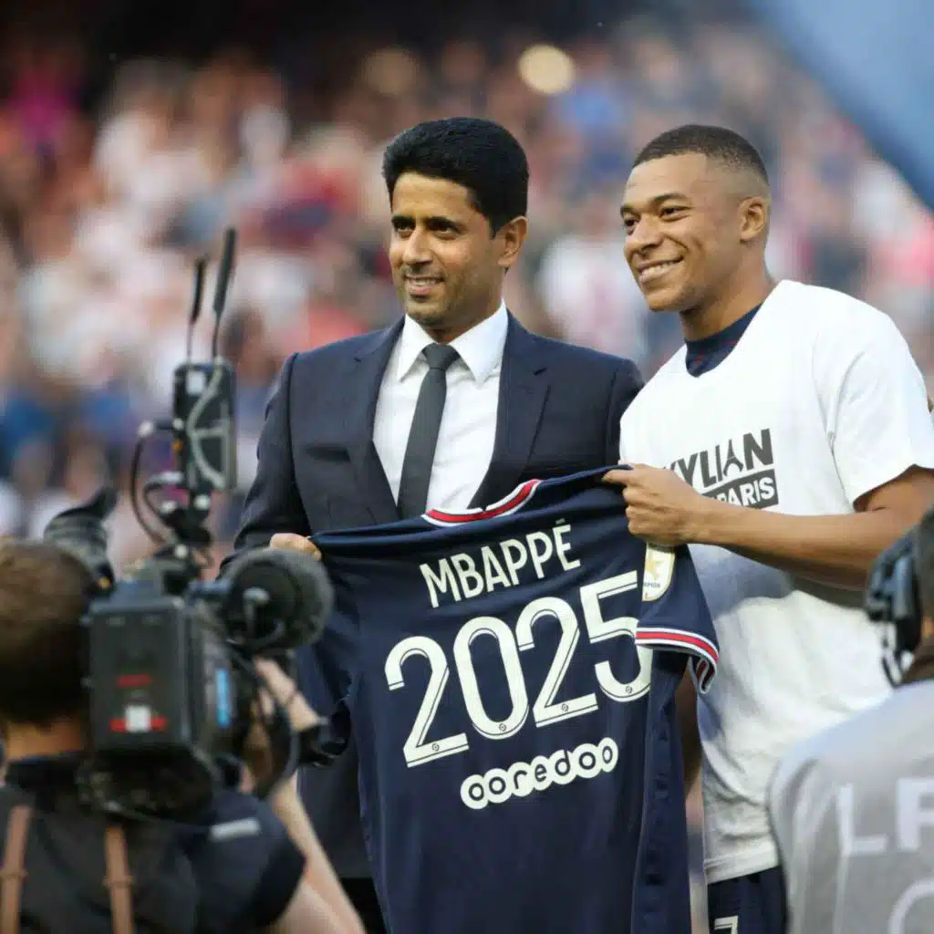 Mbappé reste au PSG : comment le crack de Bondy est devenu le roi de Paris