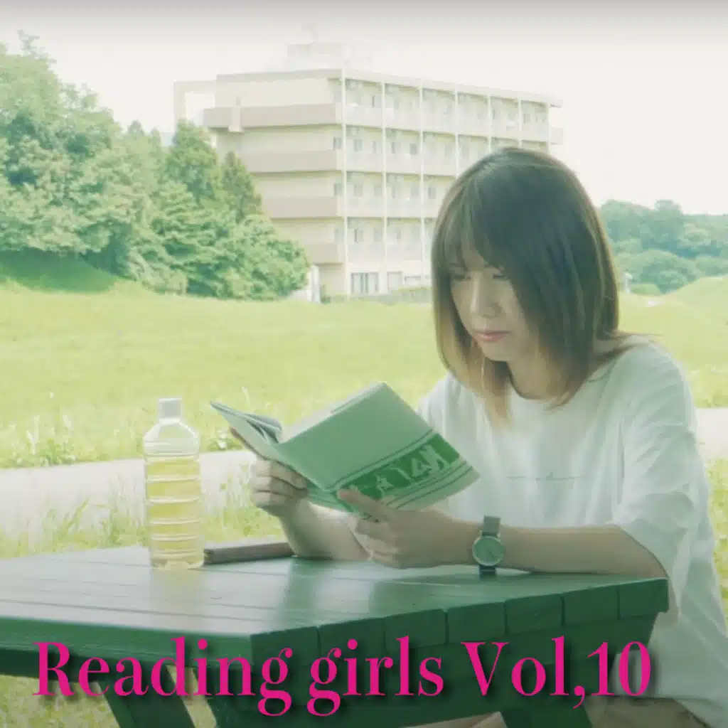 Reading Girls Vol. 10 (Reading Fanatic Ver.)