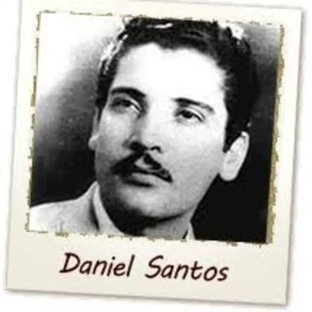 DANIEL SANTOS EN NOCHE DE ROMANCE