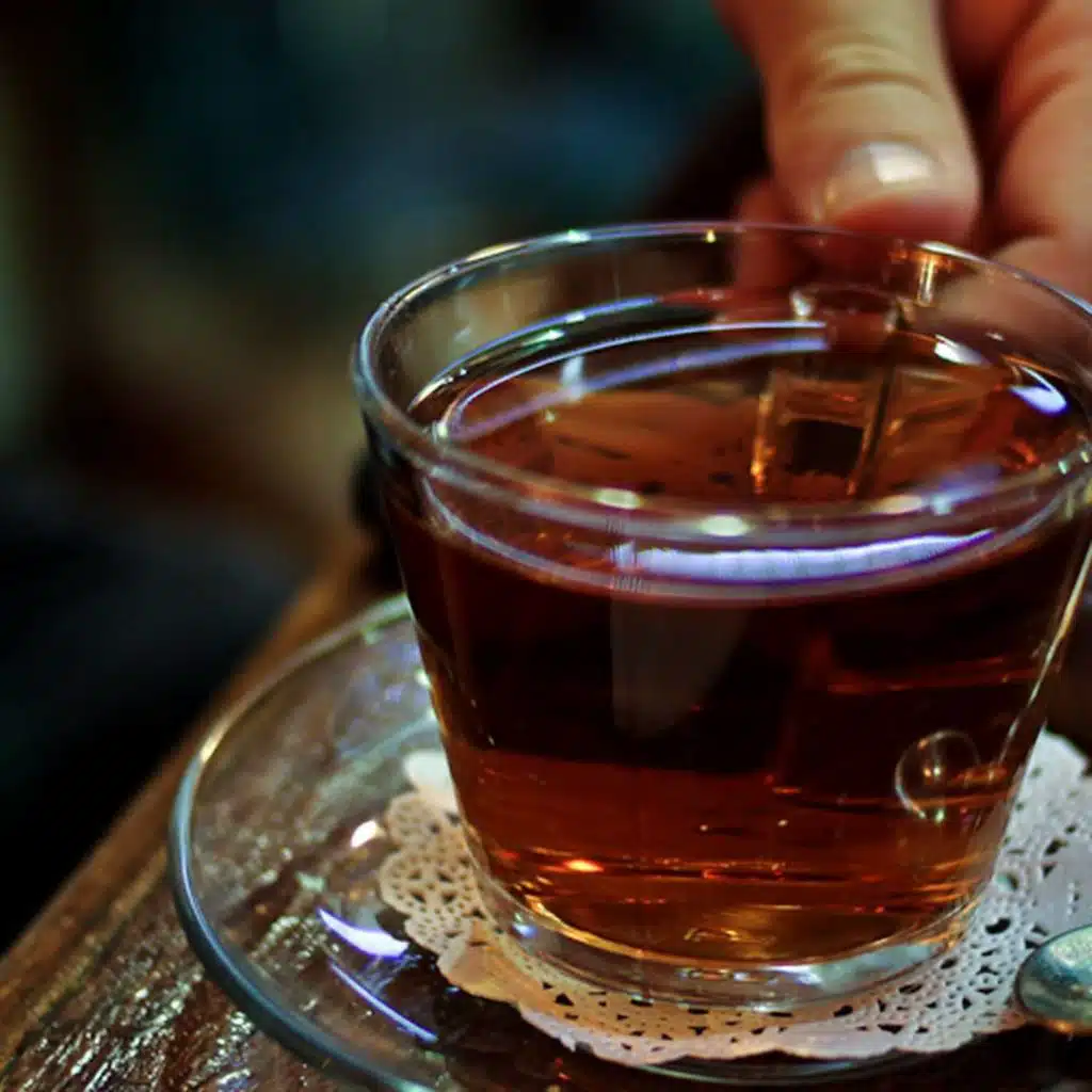 English: Meeting the traffickers' boss