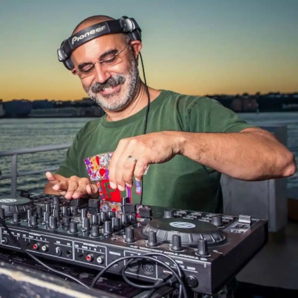 FERNANDO DELAS CARNEVALI