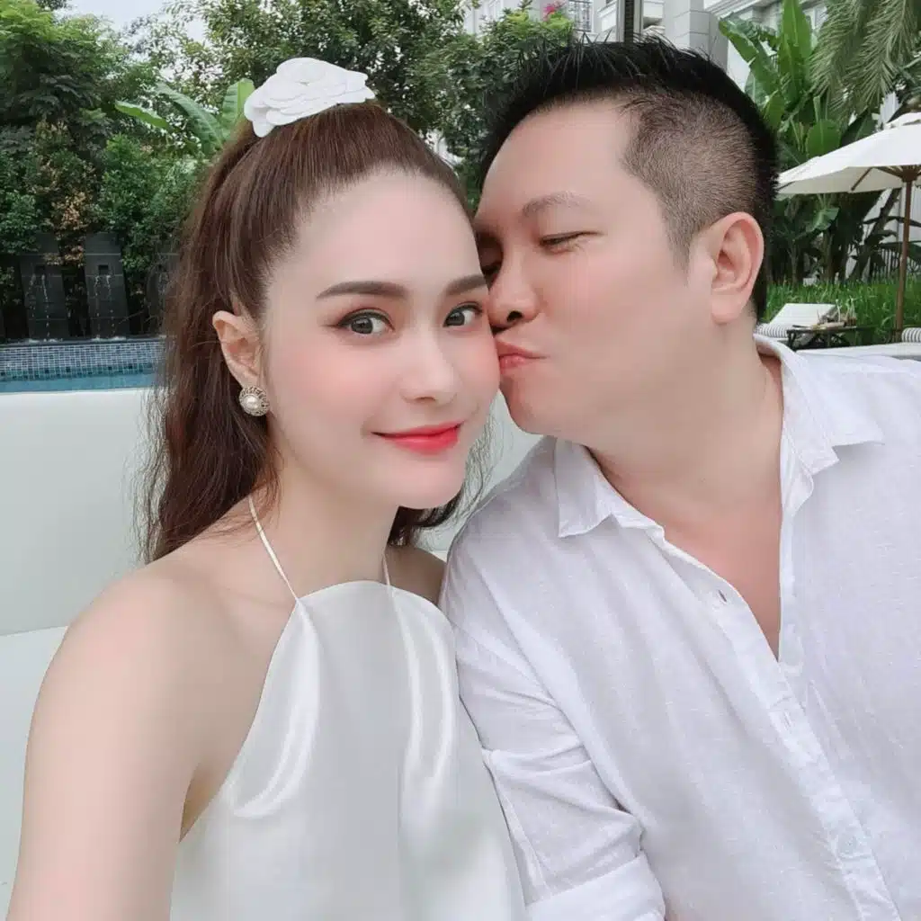 Chồng đại gia Di Băng đáp trả khi bị nói “cho con học trường quốc tế là khoe của”