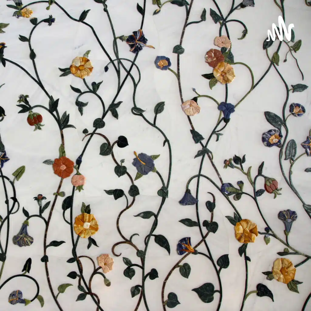 معاه عربية إيه علشان أحبه؟ 