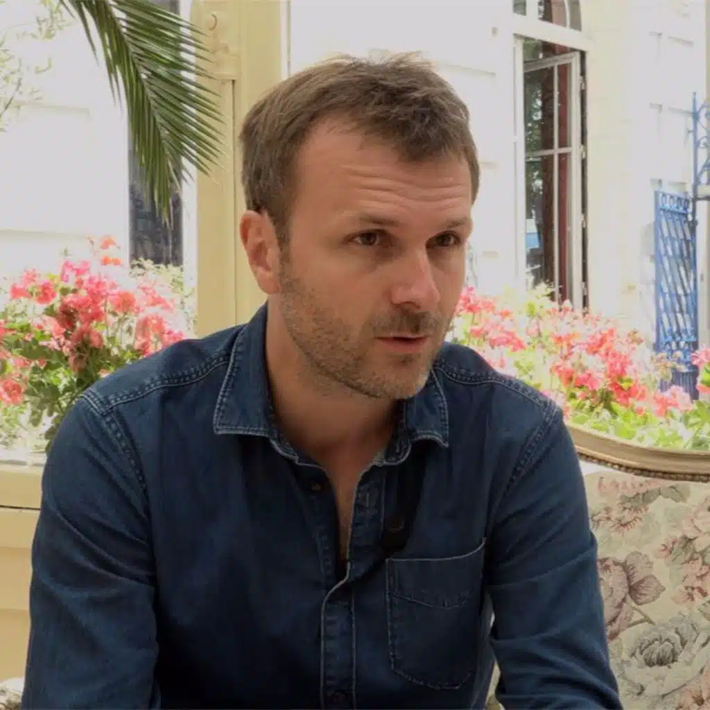 Xabi Molia : "Arnaques, Mensonges et Père de famille"