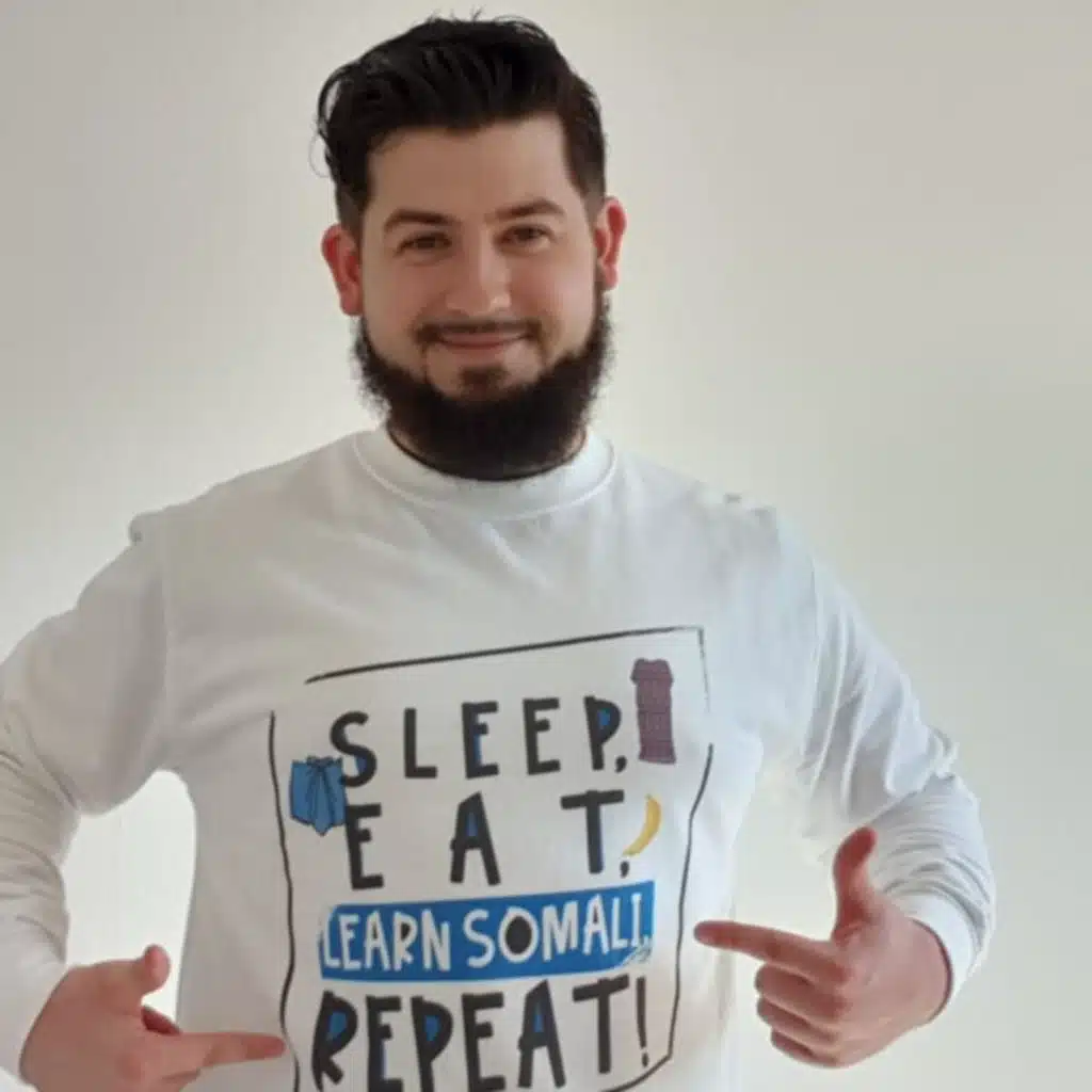 "30 WERE MEN!" - SOMALI MEDIA PHRASES (NEW BOOK) || Macawiis Mondays #5