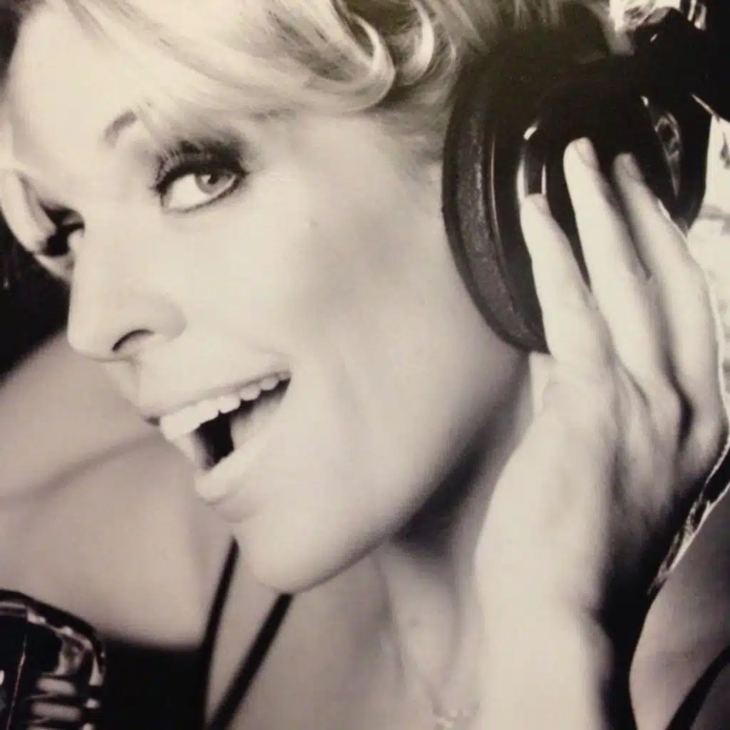 Laura Cain After Dark