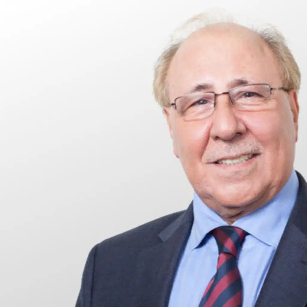 لقاح كورونا بين الاعلام والسياسة | حوار مع سلام مسافر