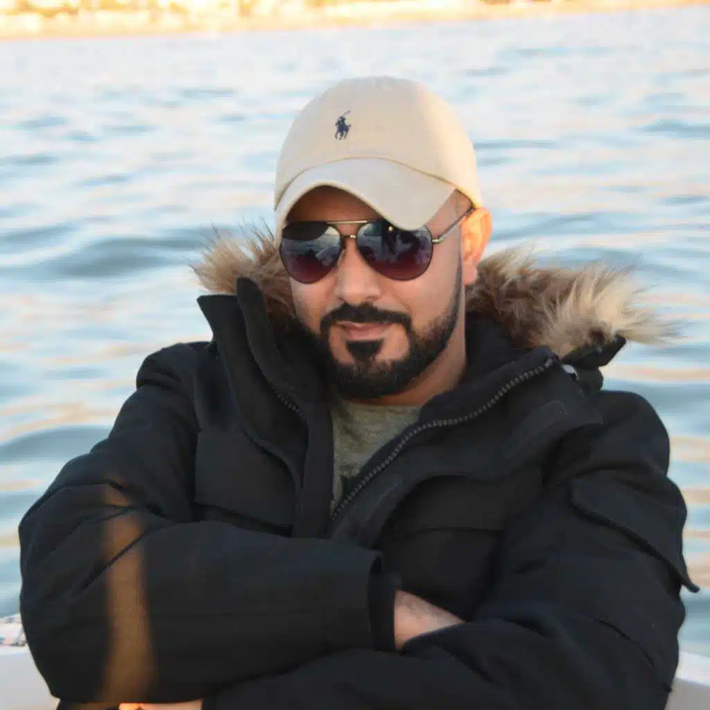 لوكان جيت عازب