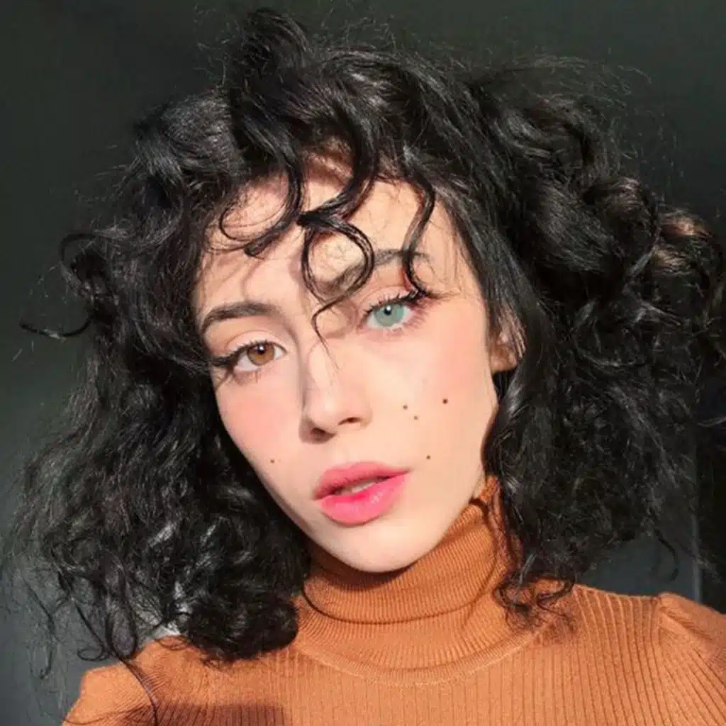 eyes blue or brown, can't remember - acoustic (8D Audio)