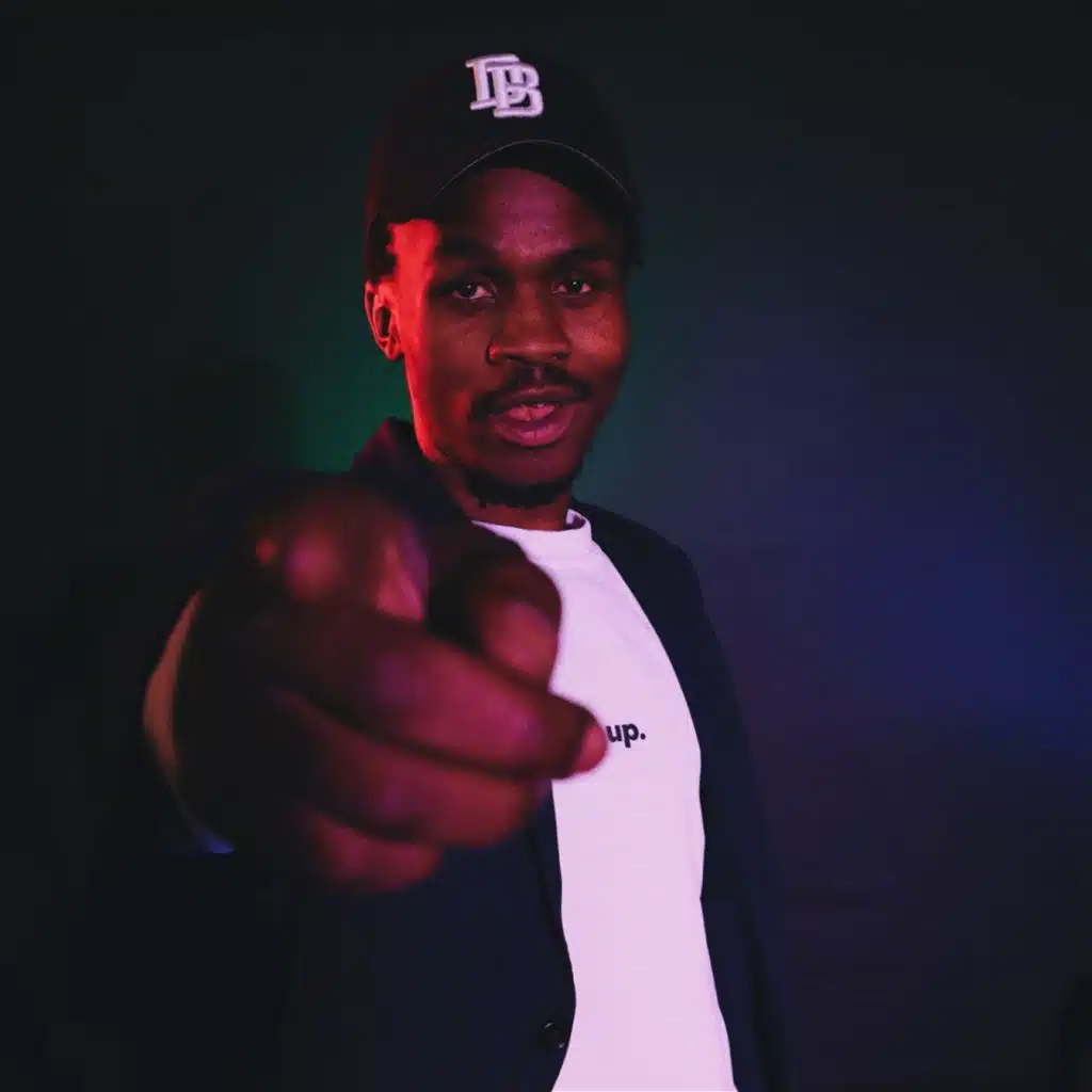 Mixes With The House Master