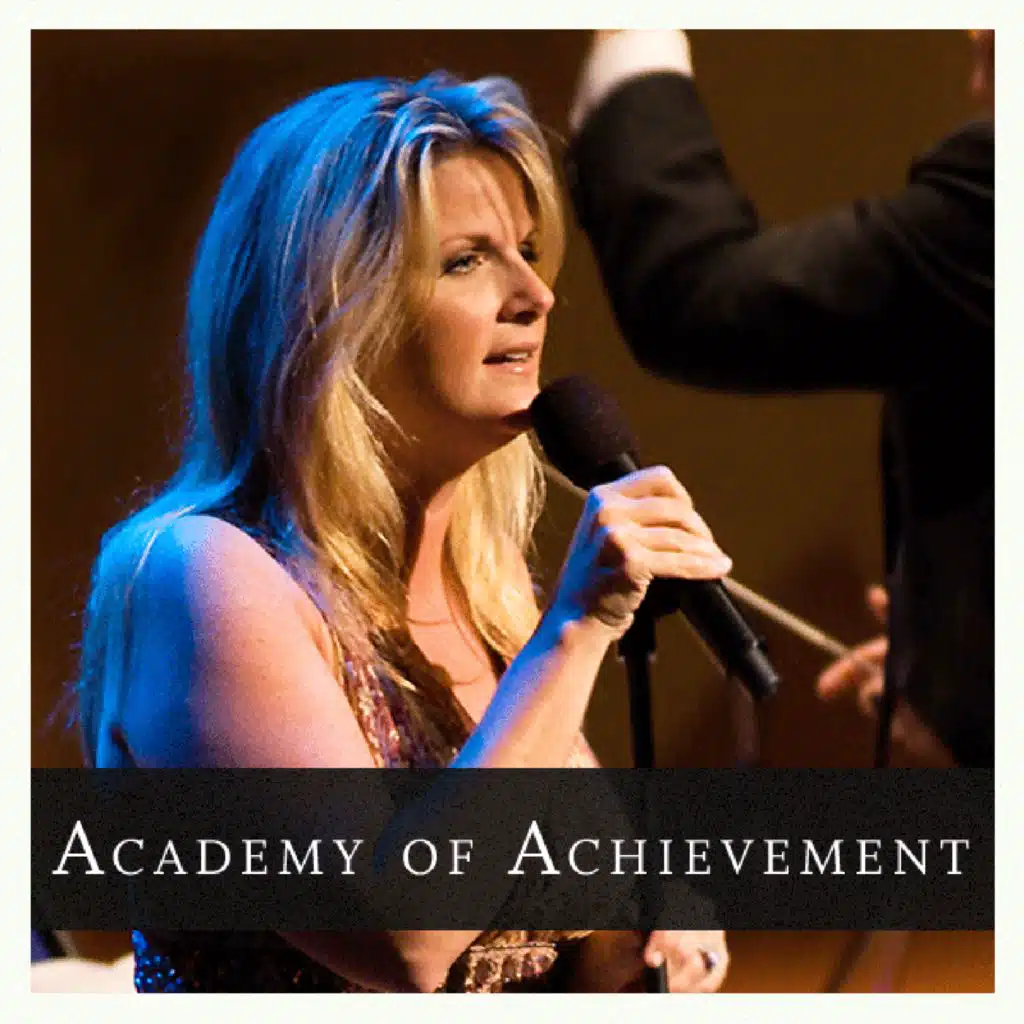 Trisha Yearwood Interview & Live Performance