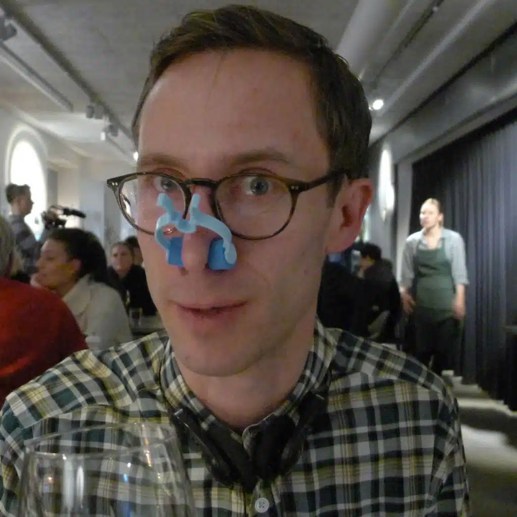 En rejäl tesked chili, lite insektspulver och så en engelsk frukost på det