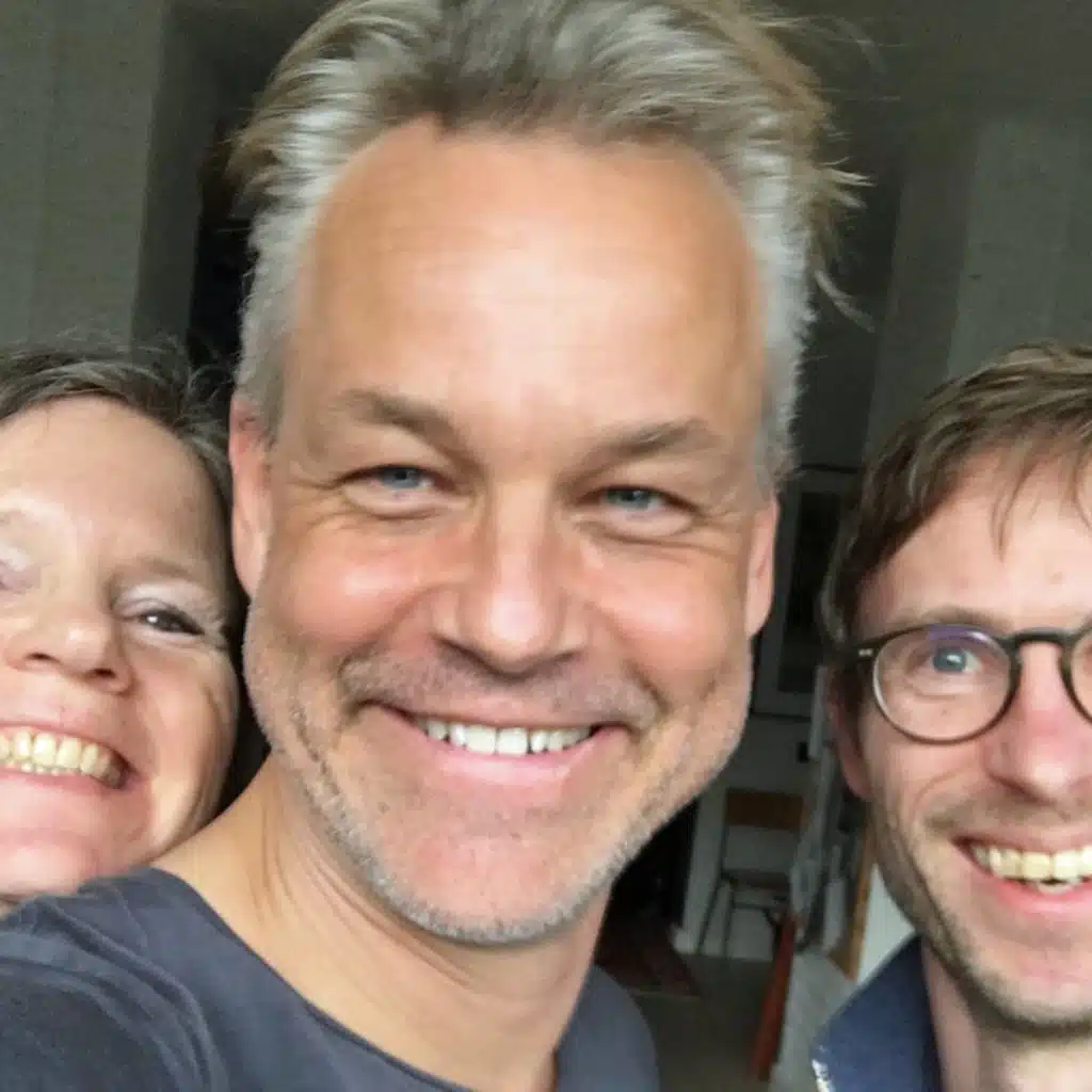 Visa dem först åt fel håll och så RYCK undan mattan!