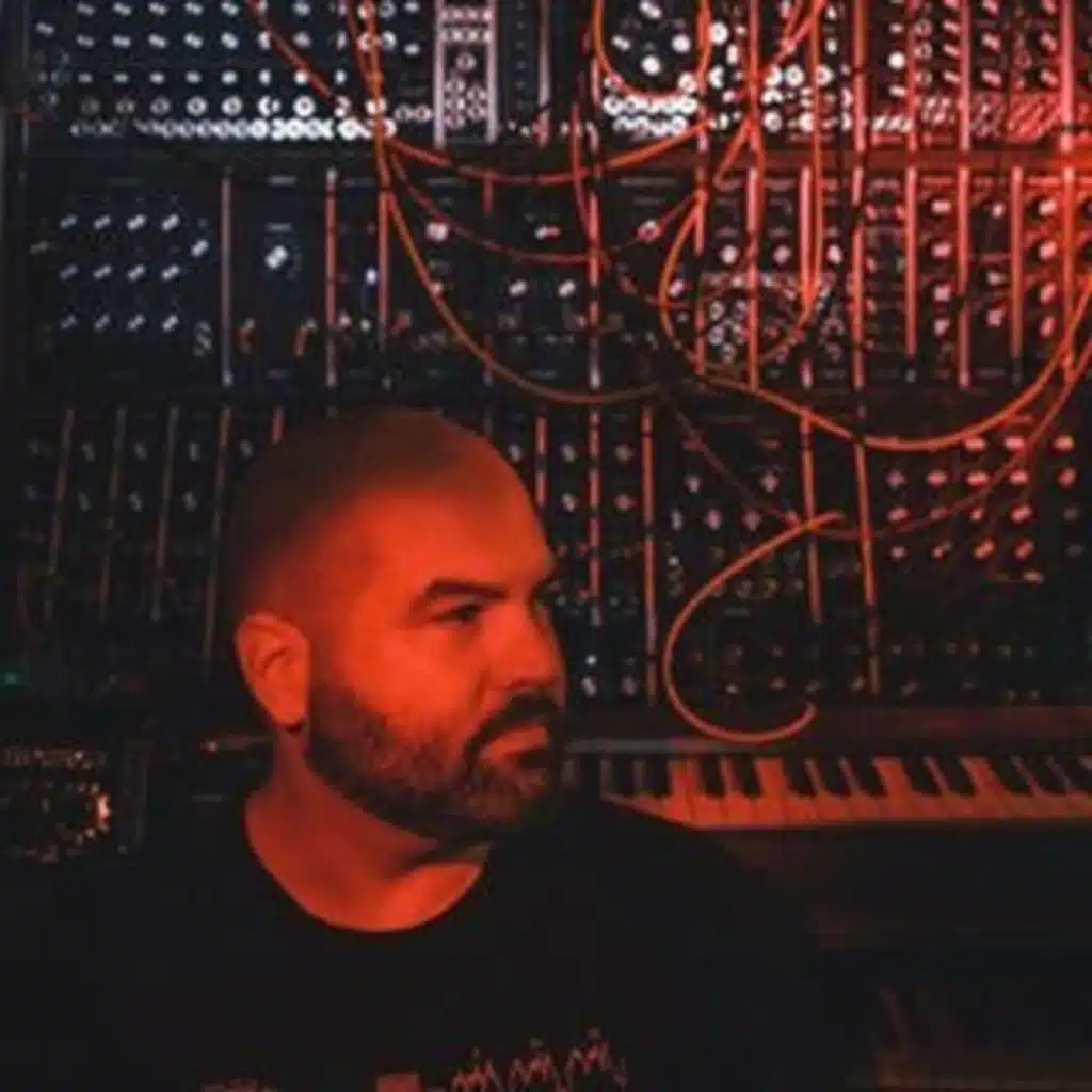 Matt Morton -Composer (APOLLO 11, The Last Steps, Dinosaur 13)