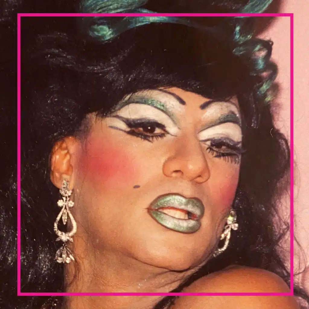 Mrs. Green / Oberon Licorish