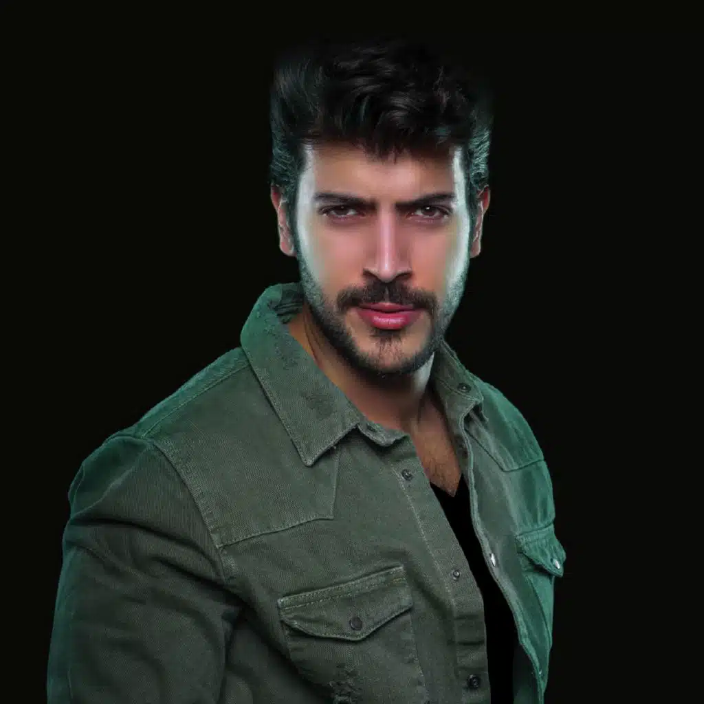 واقف على بابكم [حصرياً]