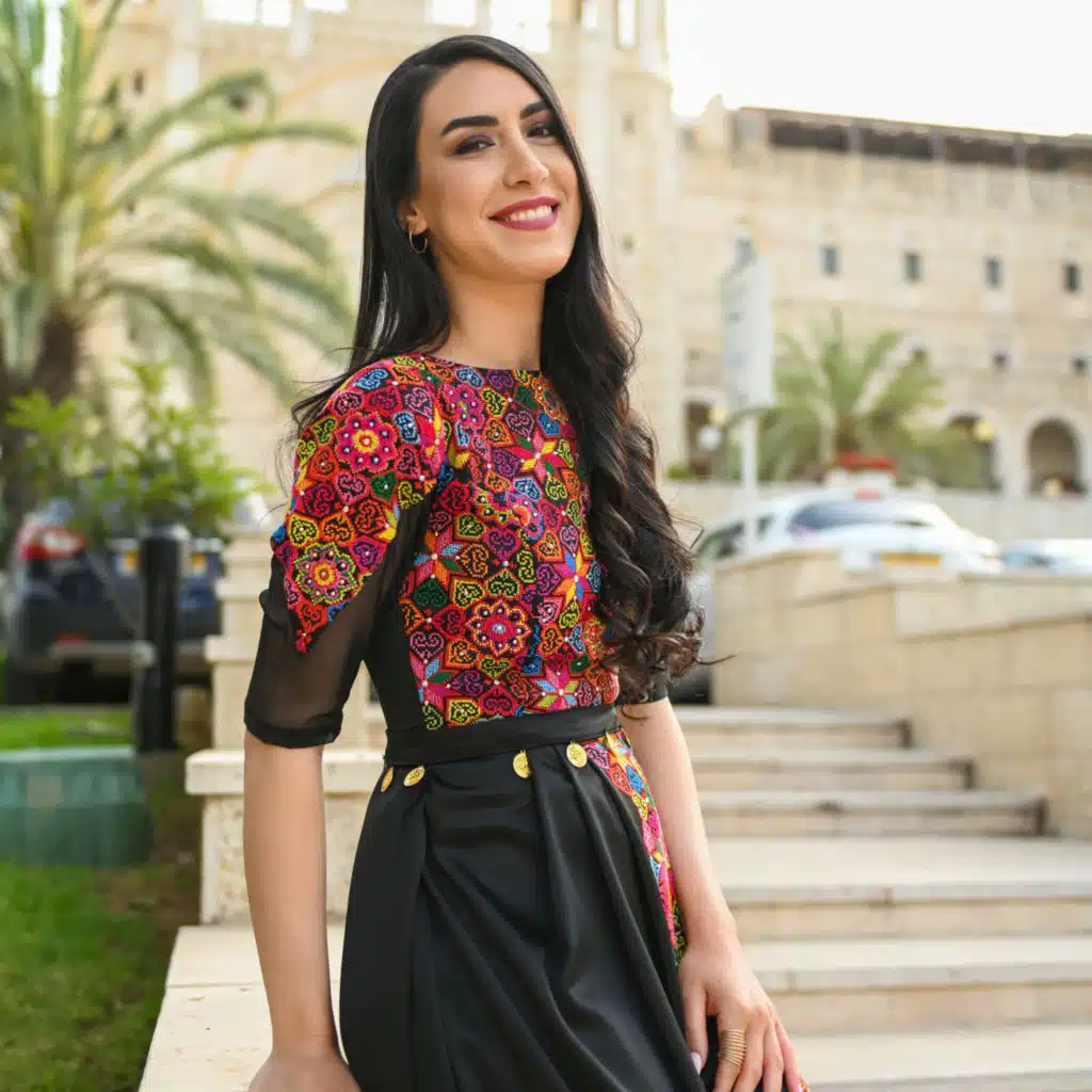 هالأسمر اللون