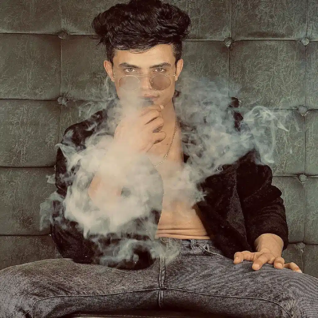 حد يجيب سجاره