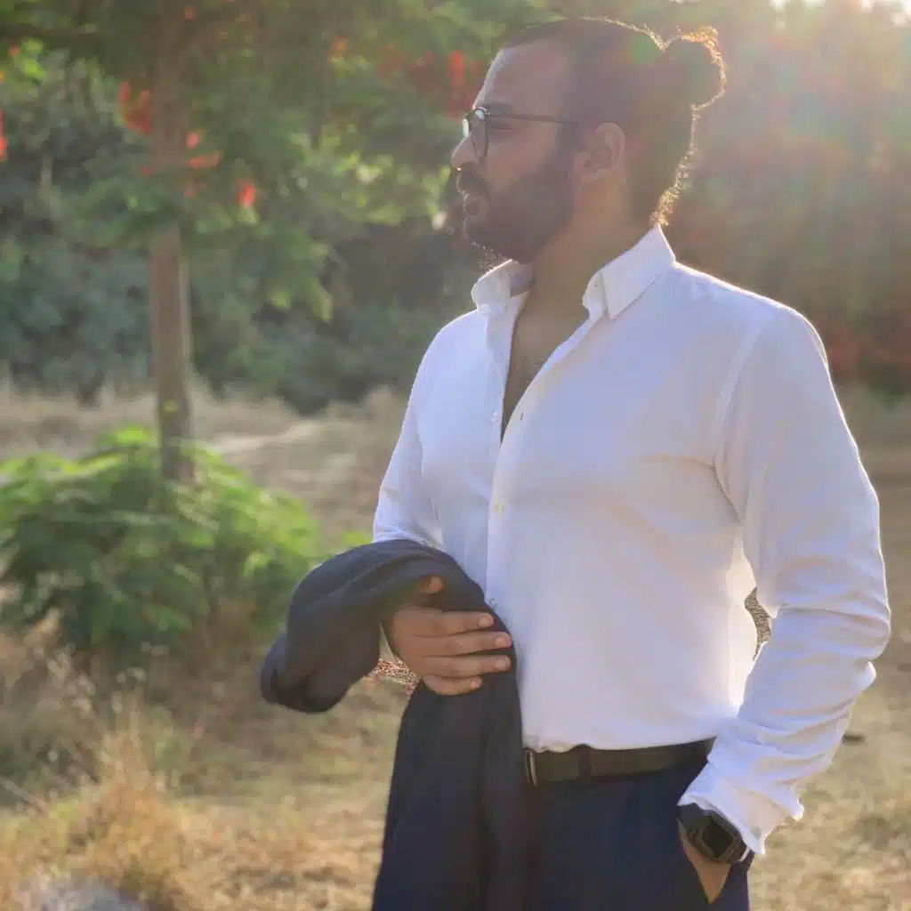 غيب عن عينى لو مرتاح