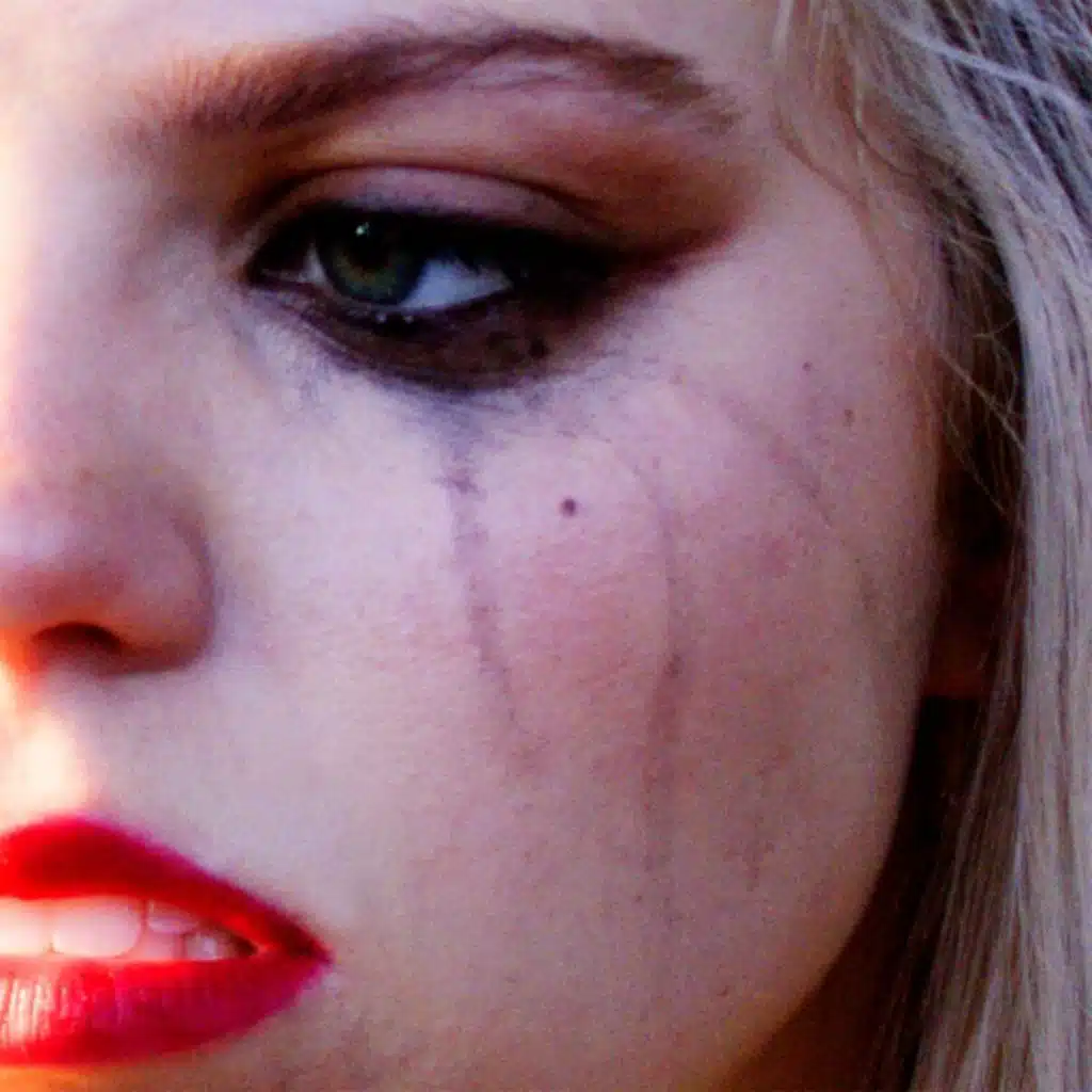 In The Kitchen (Lyric Video)