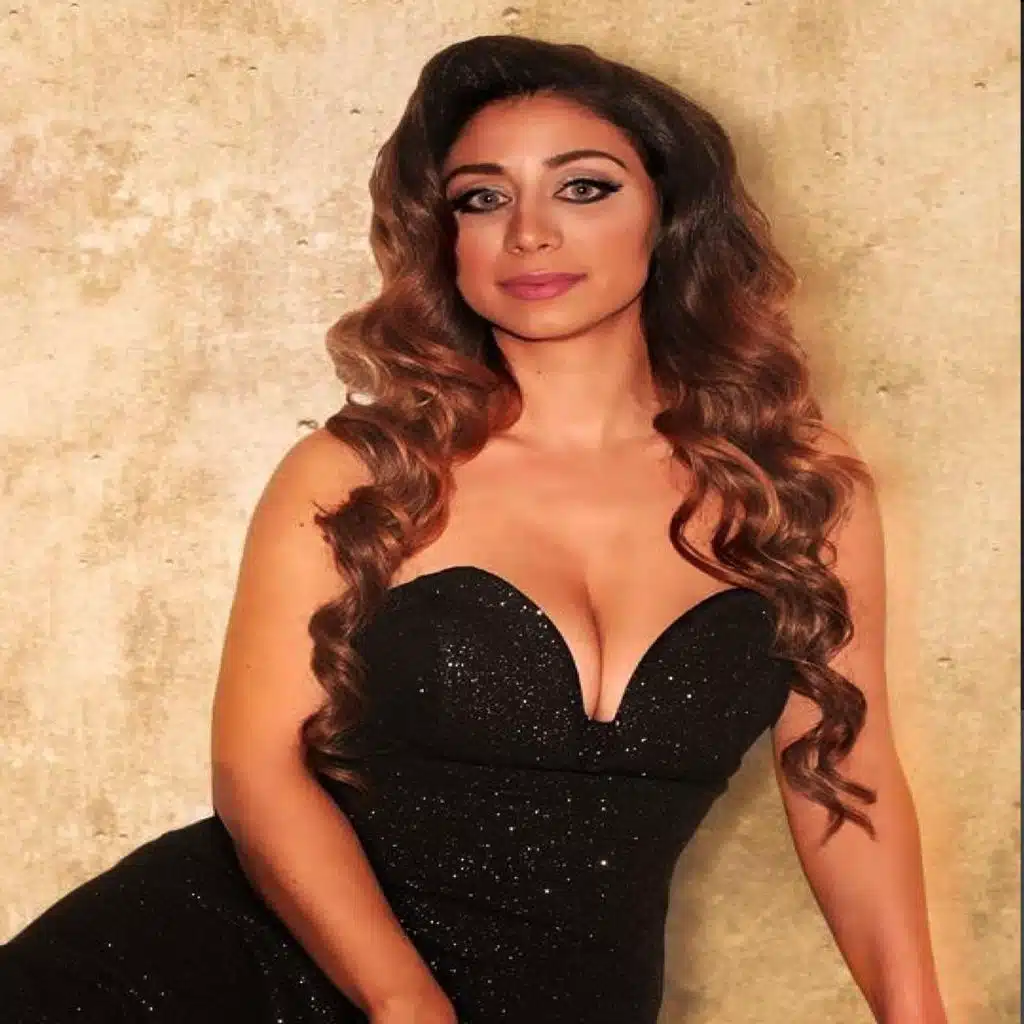 ميرنا دكرمنجي