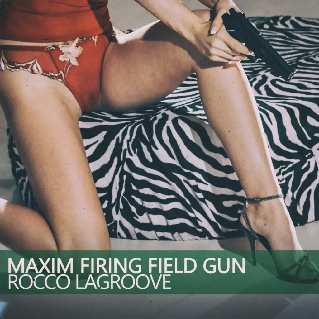 Maxim Firing Field Gun