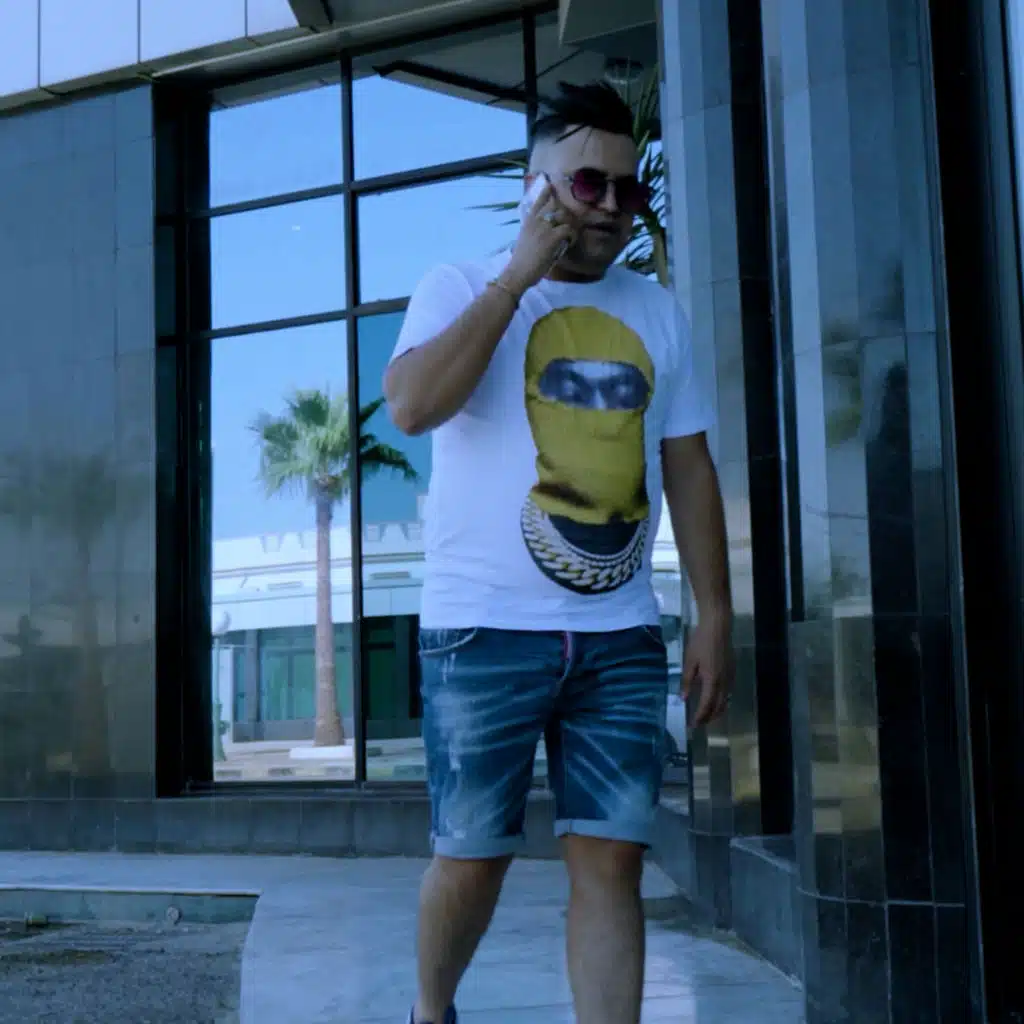 Harast iPhone (feat. Kader Zakzouk)