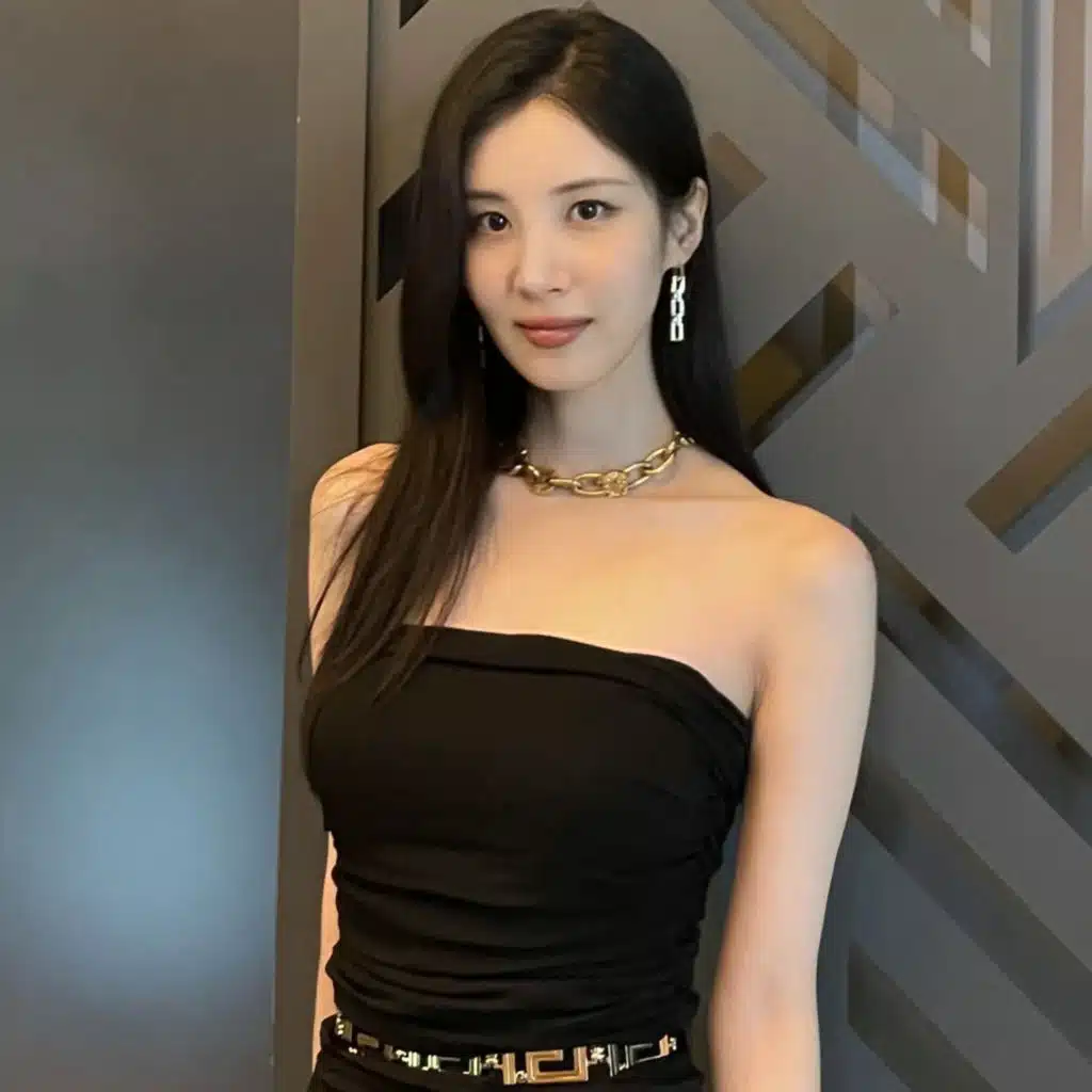 Seohyun mắc Covid-19, SNSD hủy bỏ lịch trình, Jessica sung sướng “ngồi trên đống tiền” ở Trung Quốc