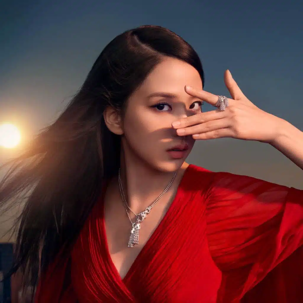 BLACKPINK khoe nhan sắc ‘đỉnh chóp’ trước thềm comeback: Jennie hóa nàng thơ, Lisa khiến fan siêu lòng