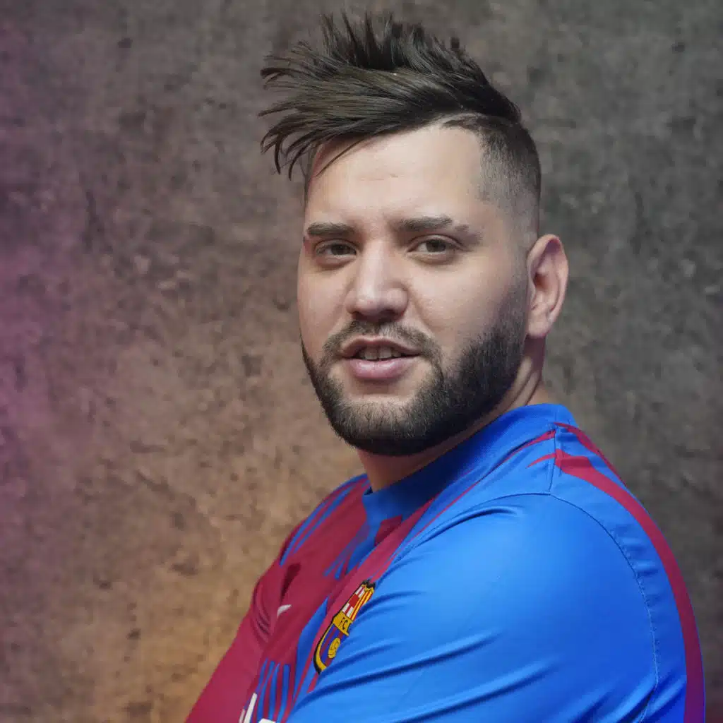 3ajbek La3b Wa Tabdal