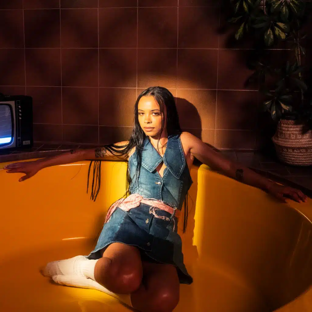 Water (feat. Oumou Sangaré)