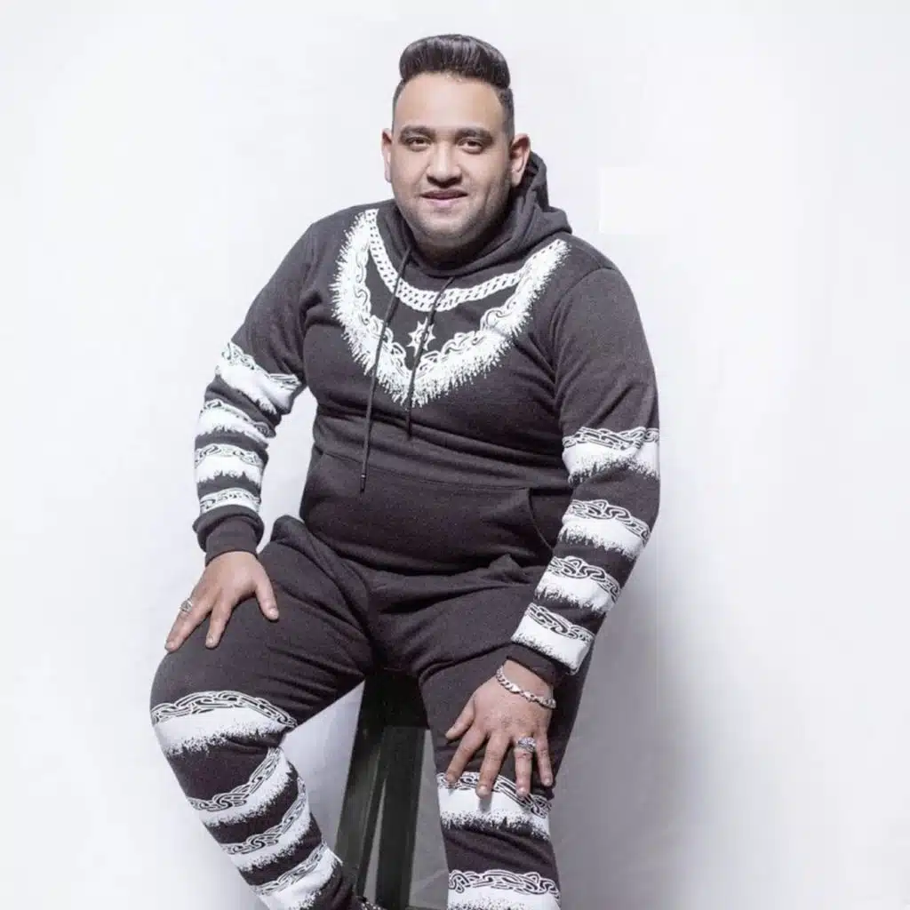 عيب لما حرمة تجنك (feat. Hamo Bika)