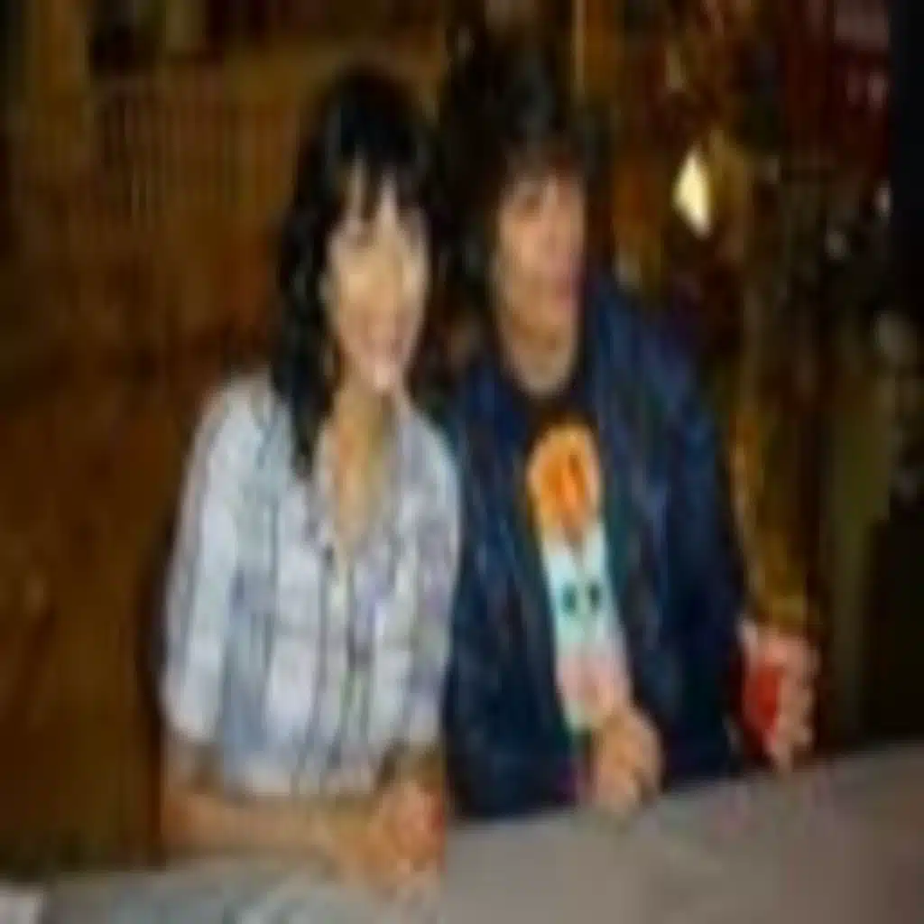 Twilight saga: ECLIPSE actors BooBoo Stewart/Tinsel Korey