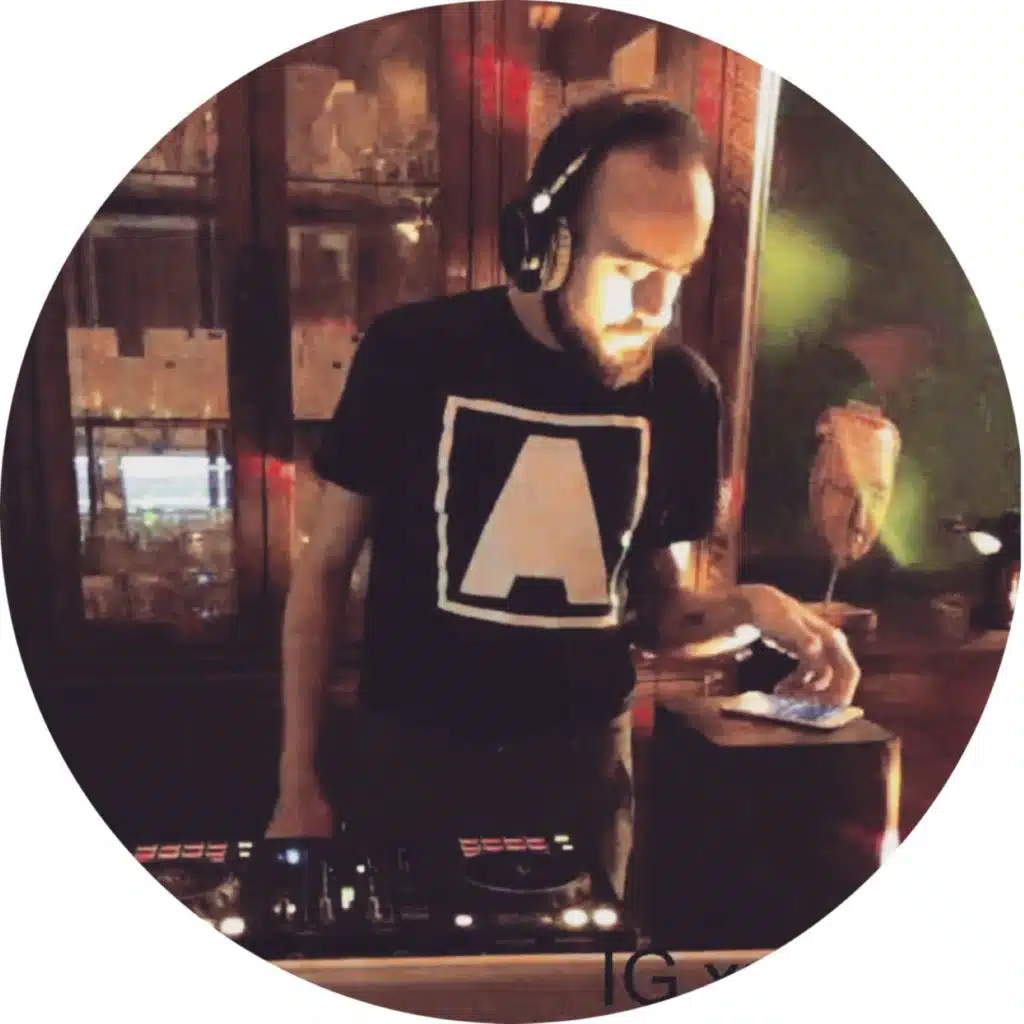 XRayda - The Industry Radio