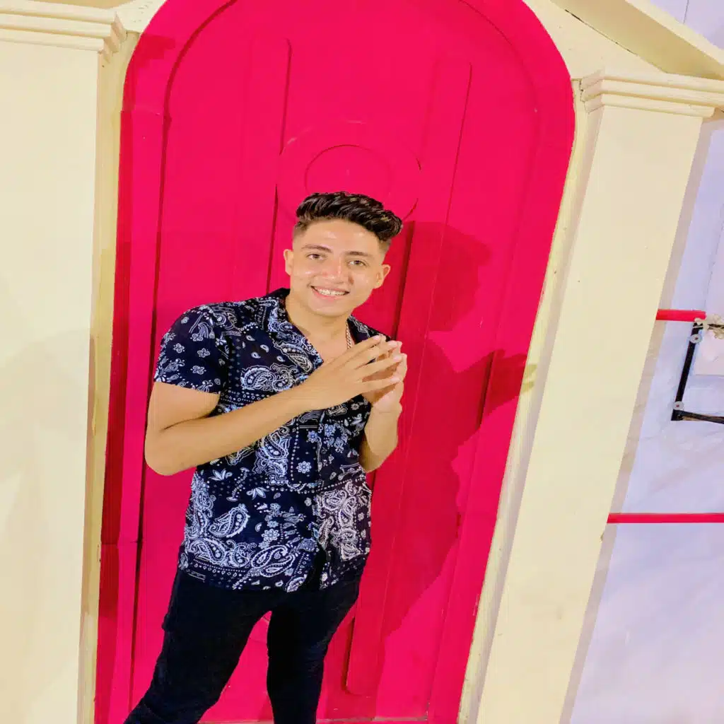 انا عوزك تحفظ شكلي (feat. Shwaha & Houda El Joker)