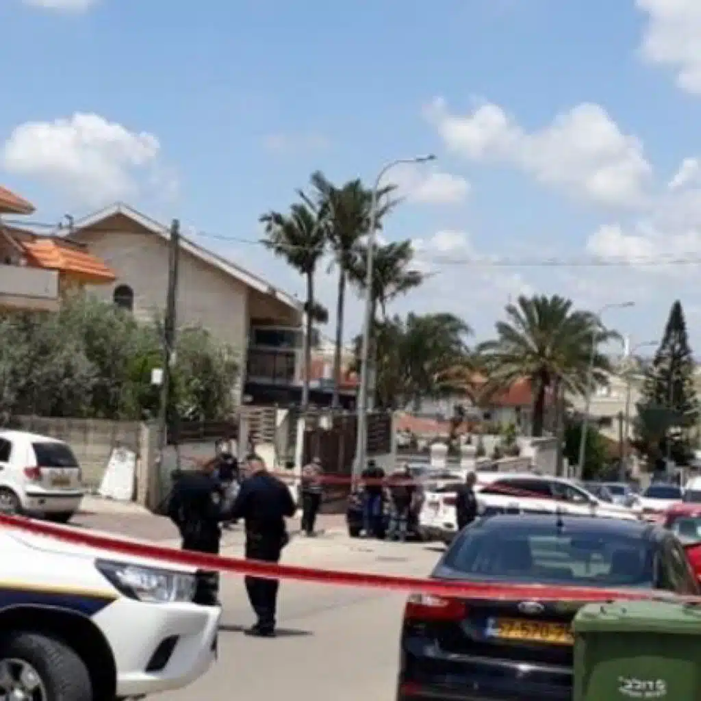 إصابة خطيرة وأخرى متوسطة بحادث طرق في النقب