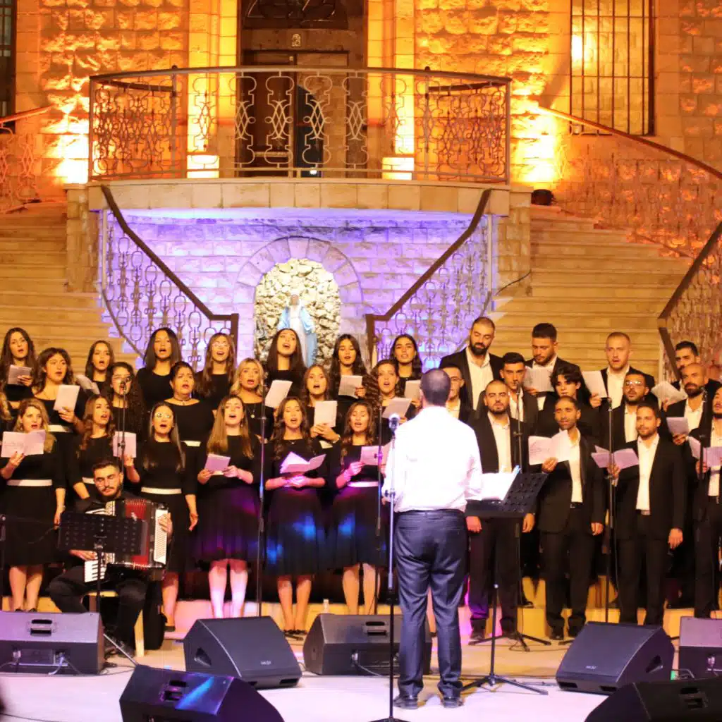 راجع باصوات البلابل (حفلة)