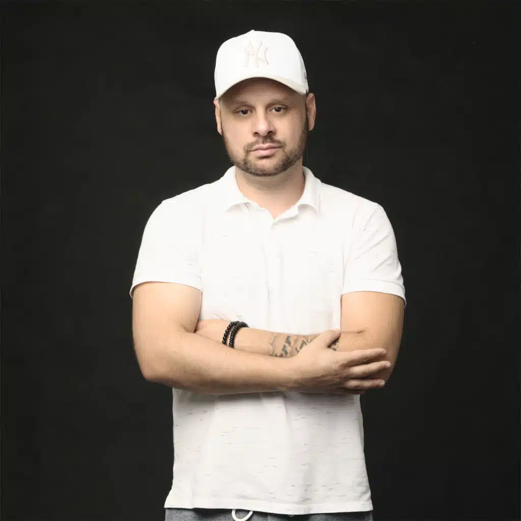 Igaz Szerelem (feat. Dorina)