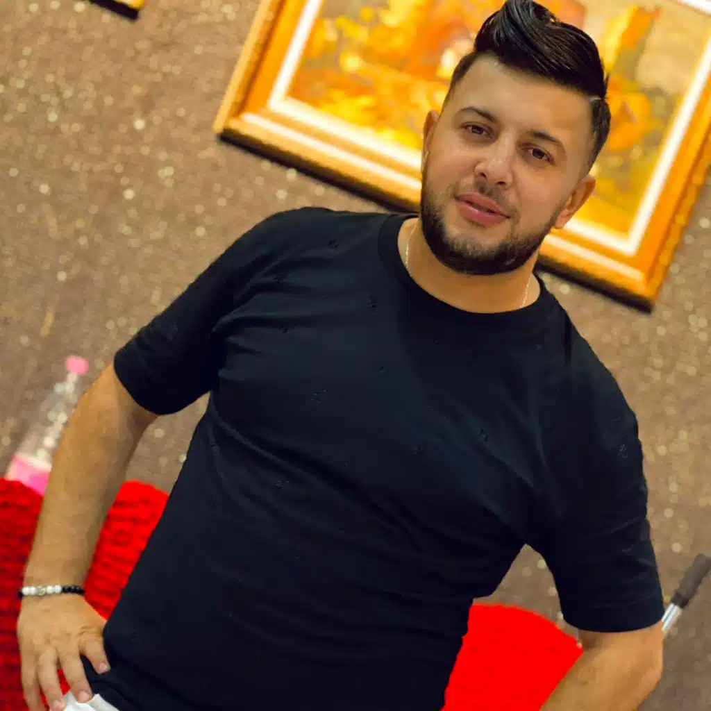 Jatni Fi Moment Chebab (feat. Nounou Gomez)