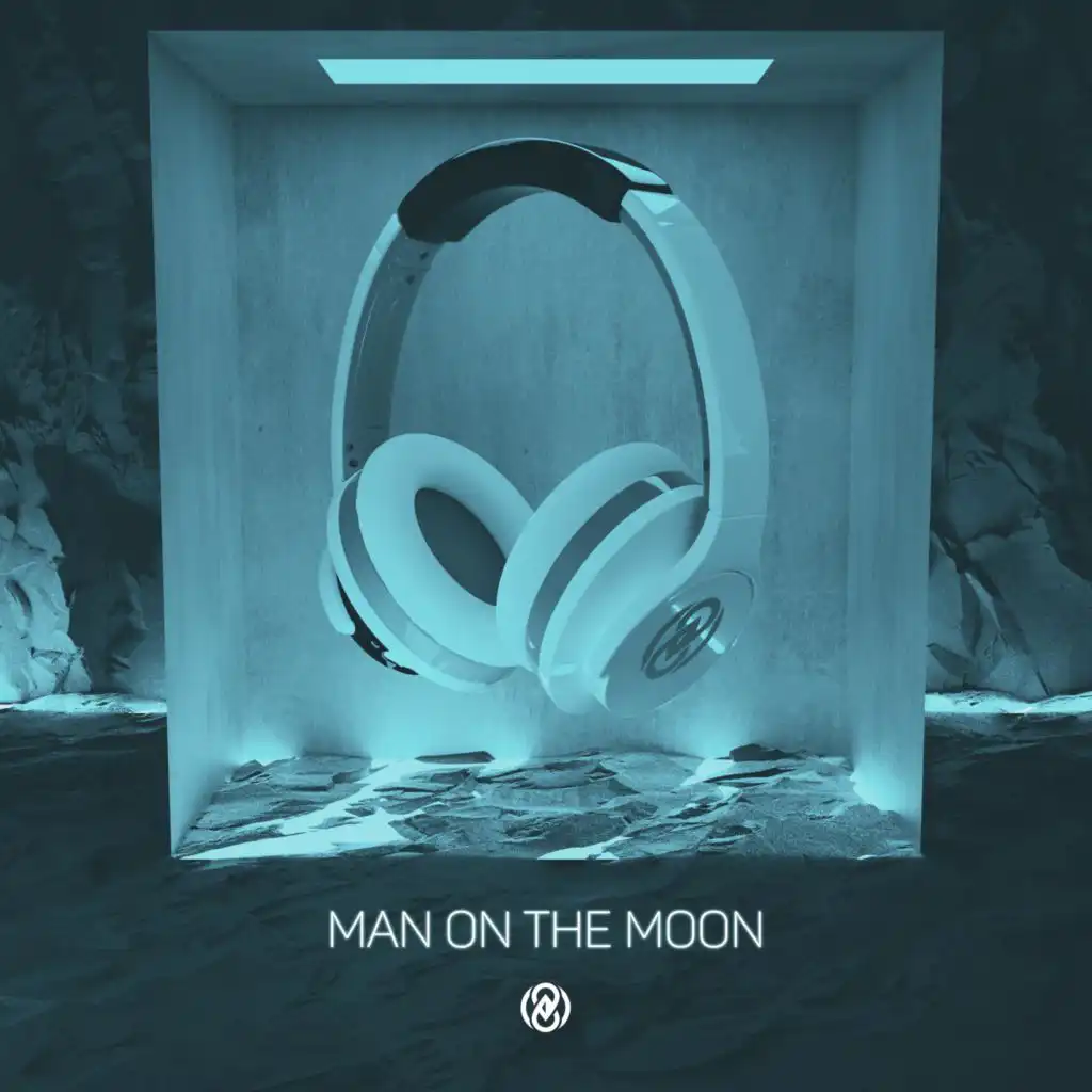 Man On The Moon (8D Audio)