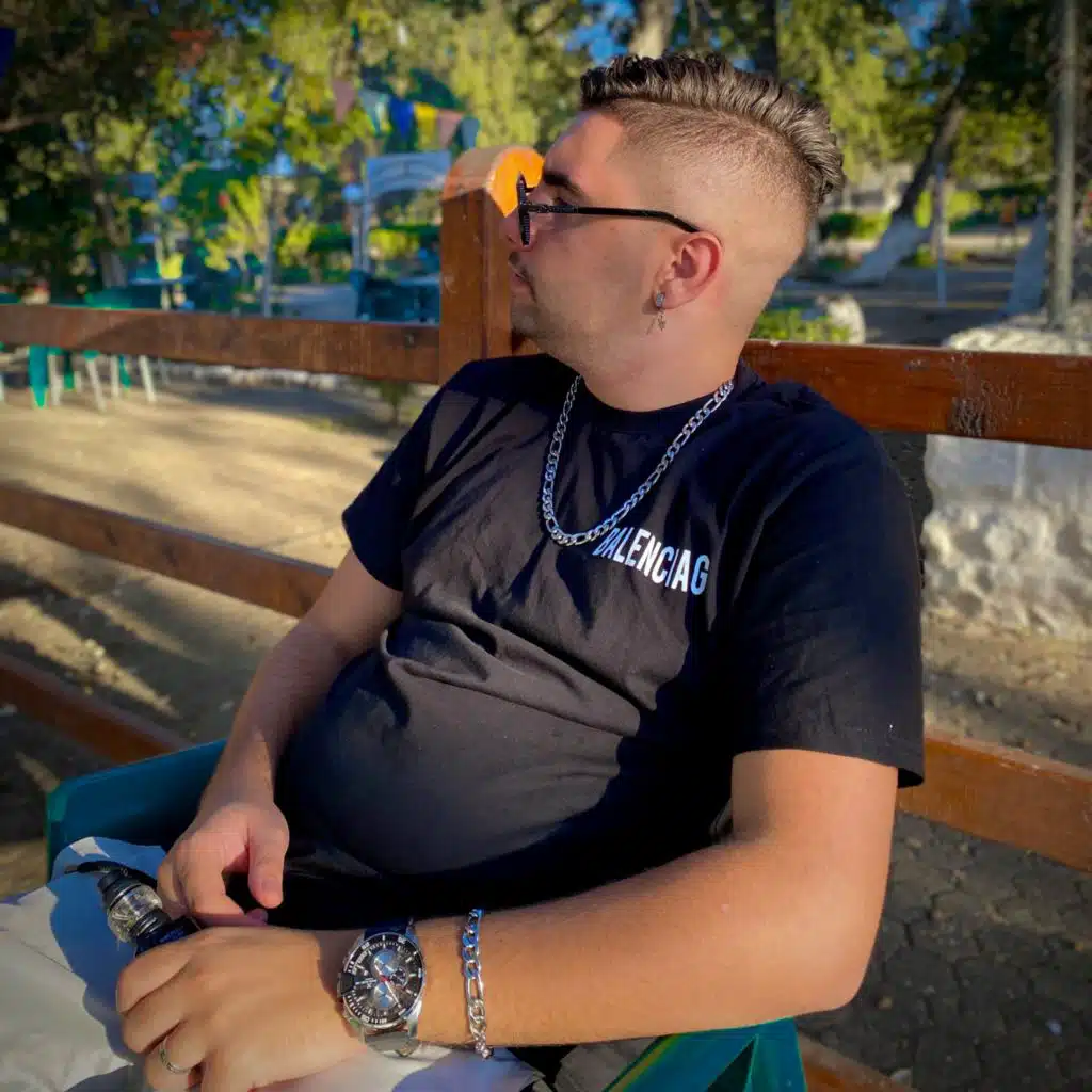 زهري ‏وين ‏وأنا ‏وين