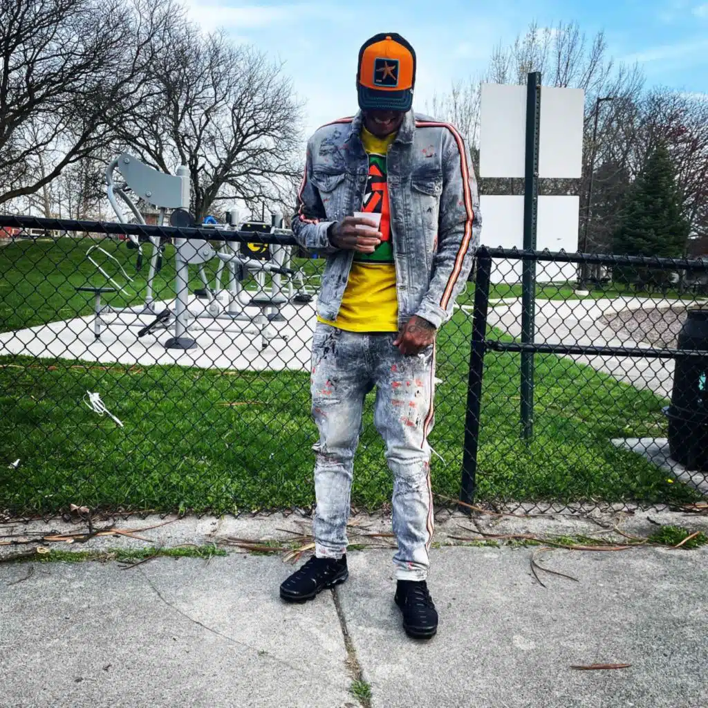 Smiley (feat. Bookie & Big World)