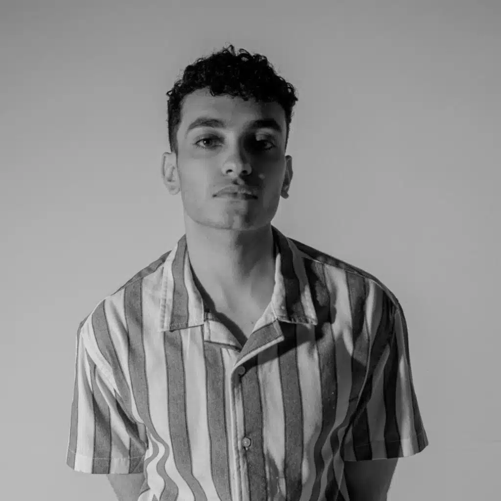 خاصمت النوم